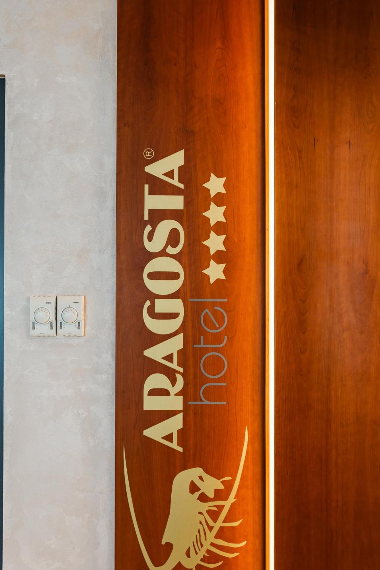 דורס Aragosta Hotel מראה חיצוני תמונה