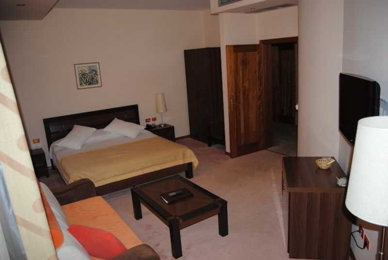 דורס Aragosta Hotel & Restaurant חדר תמונה